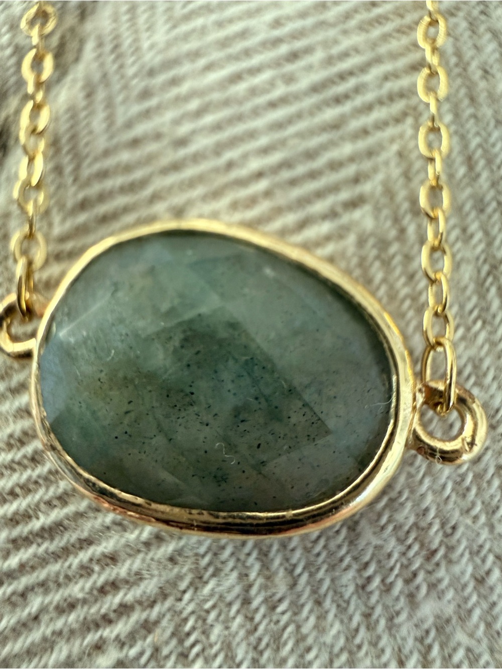 Gold-Tone Necklace with Moss Green Tourmaline Stones - Picture 3 of 10